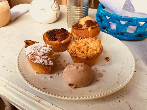 How to Bake a Gourmet Carrot and Walnut Cake with Cream Cheese Icing?